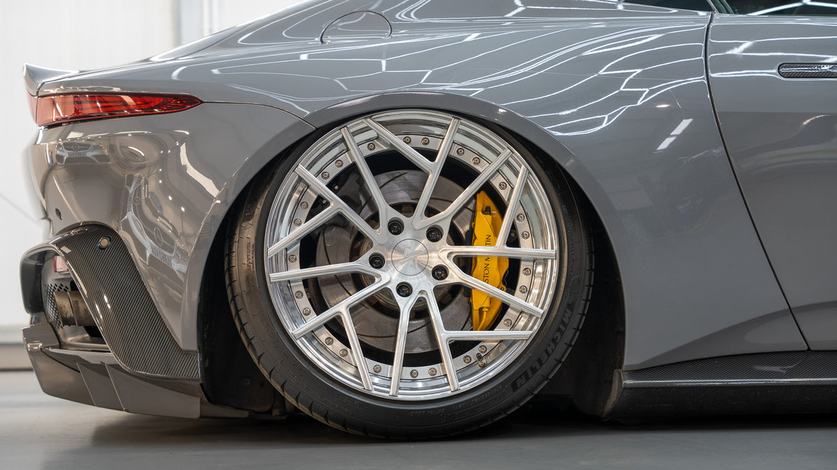 Aston Martin V8 Vantage