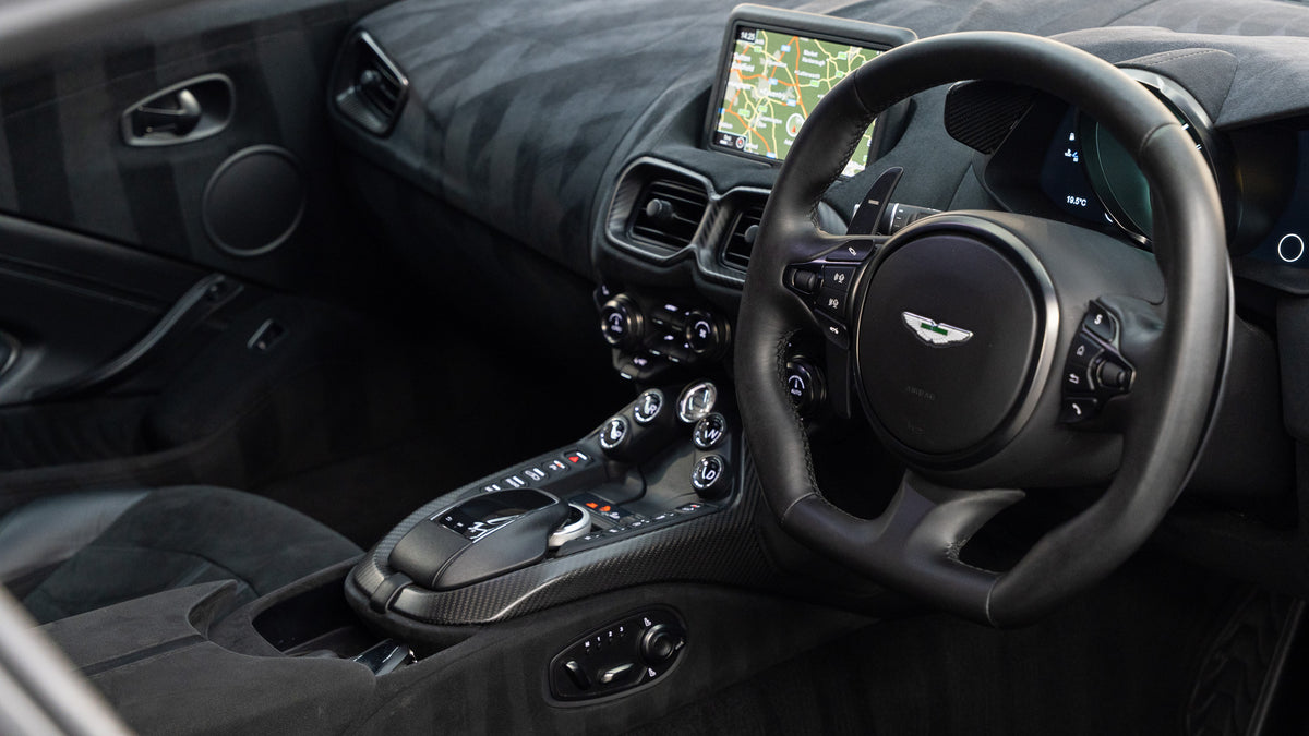 Aston Martin V8 Vantage