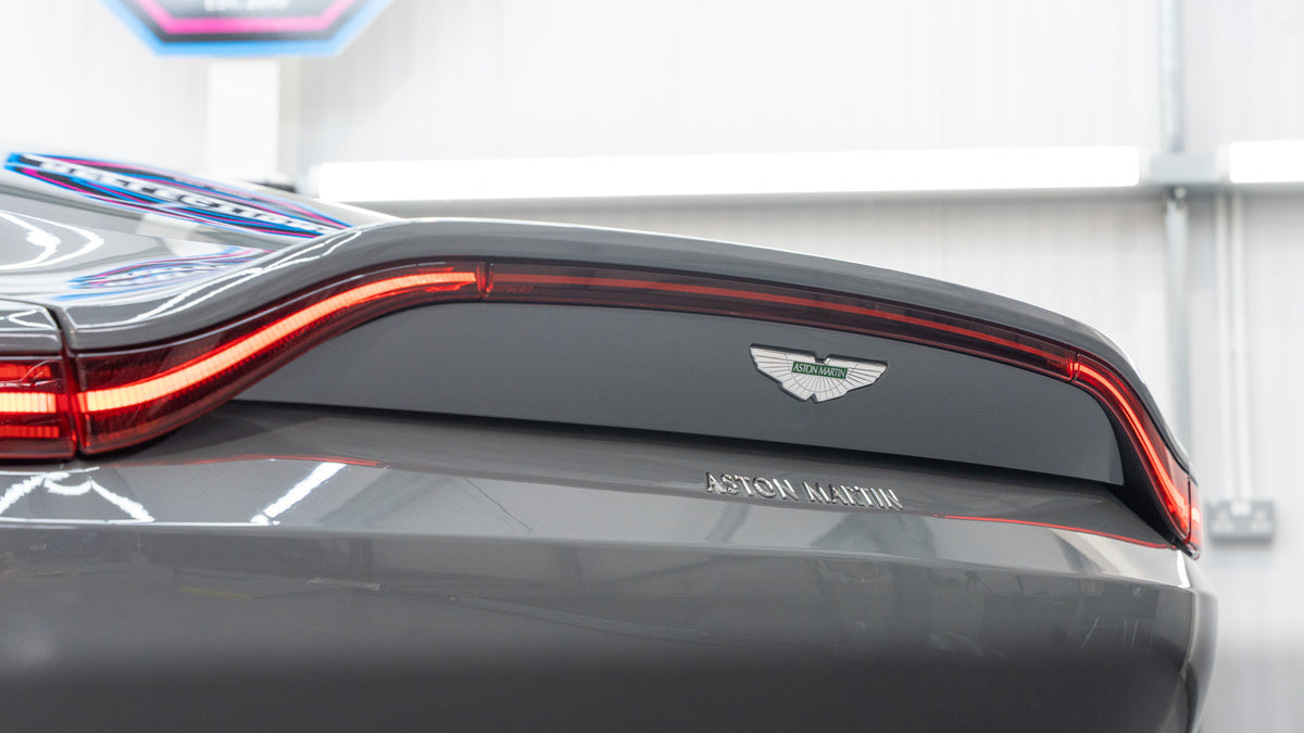 Aston Martin V8 Vantage