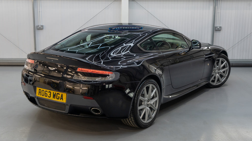 Aston Martin Vantage