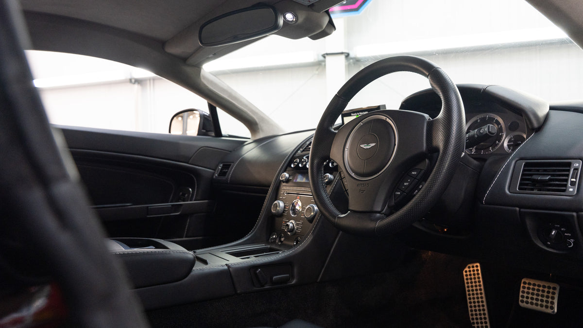 Aston Martin Vantage