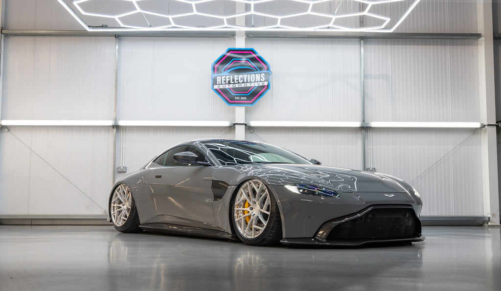 Aston Martin V8 Vantage